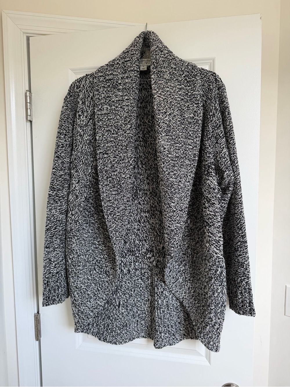 Ava & Viv Black and White Marled Open-Front Cardigan